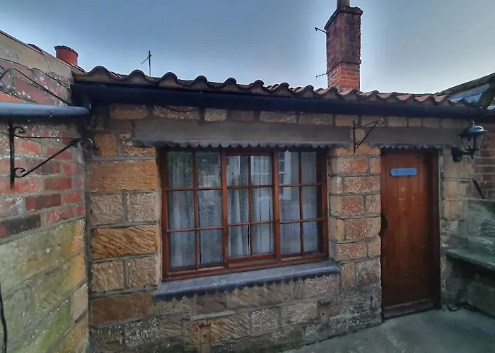 Beckside * Robin Hood's Bay