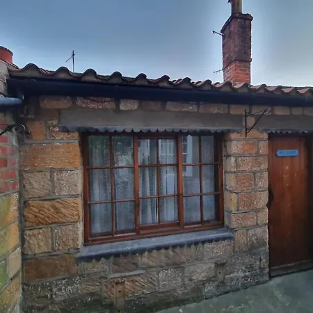 Beckside * Robin Hood's Bay